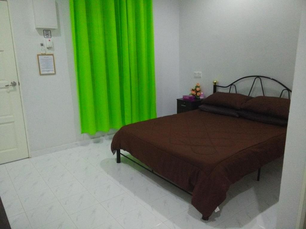 Mama Iman Guestroom photo