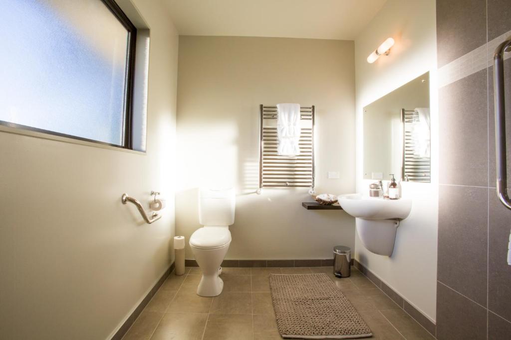 Manuka Lodge B&B photo