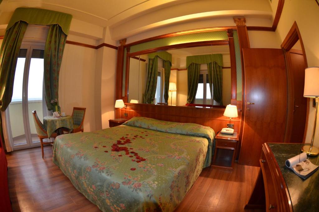 Grand Hotel Montesilvano photo
