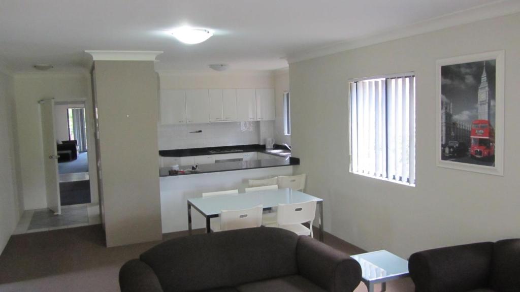 Parkside Apartments Parramatta photo
