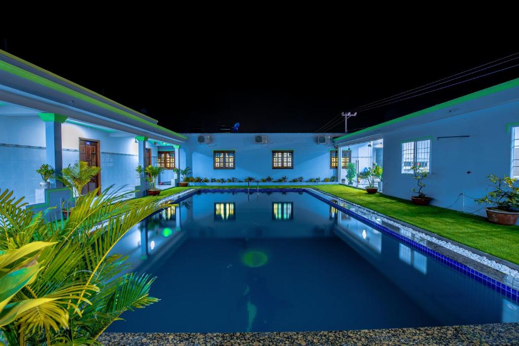 Nguyen Toan Hotel photo
