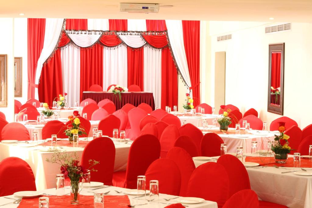 Banquet hall