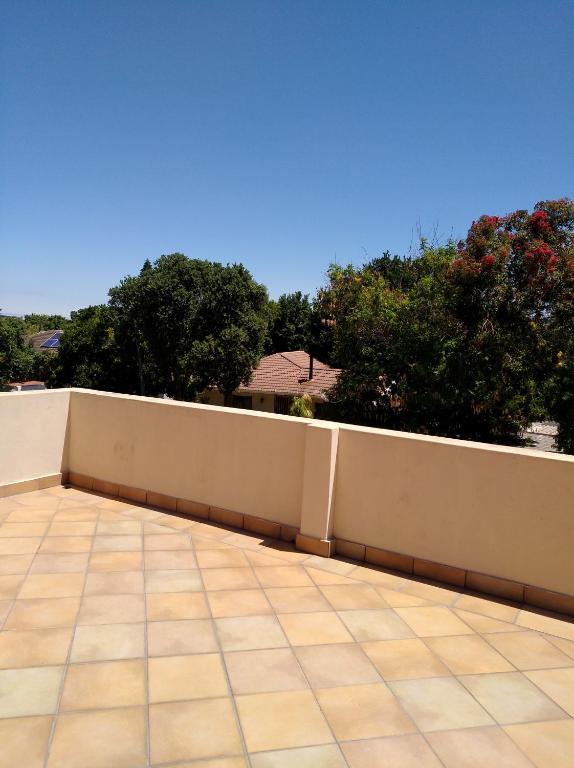 Getaway Self-Catering Tygervalley バルコニー/テラス