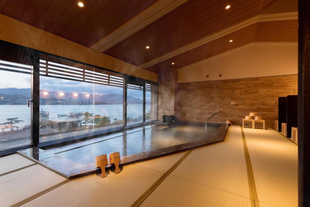 Hot spring bath, Hotel Miyajima Villa in Hiroshima
