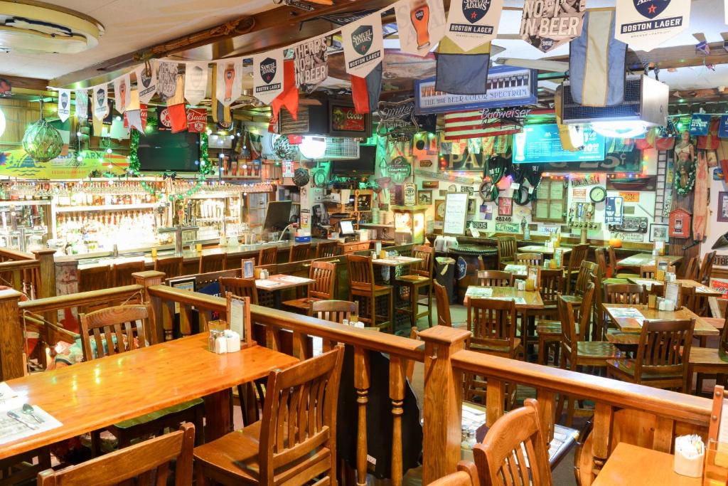 Lamies Inn Photo 16