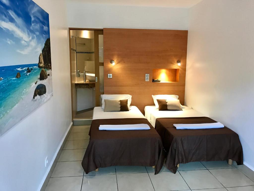 Twin room, Karaibes Hotel in Gosier