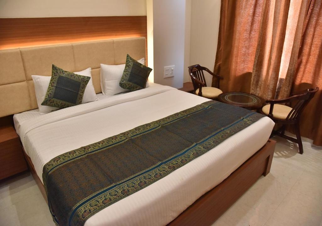 Hotel Rk Grand photo