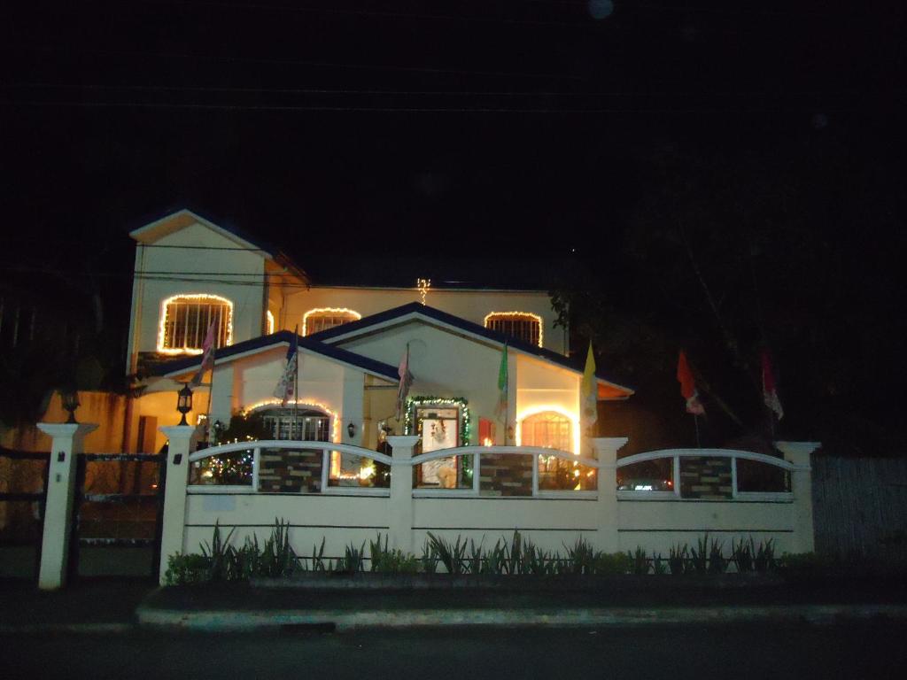 Aguluz Homestay photo