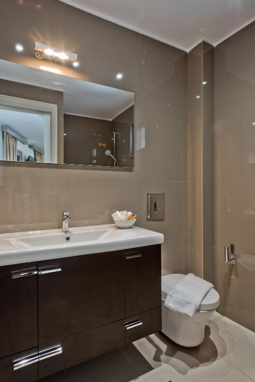Nereus Luxurious Suites photo