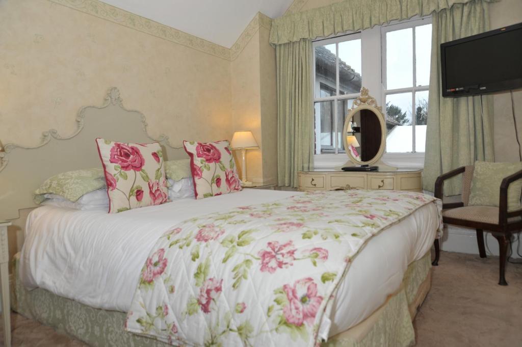 The Inglenook Hotel photo