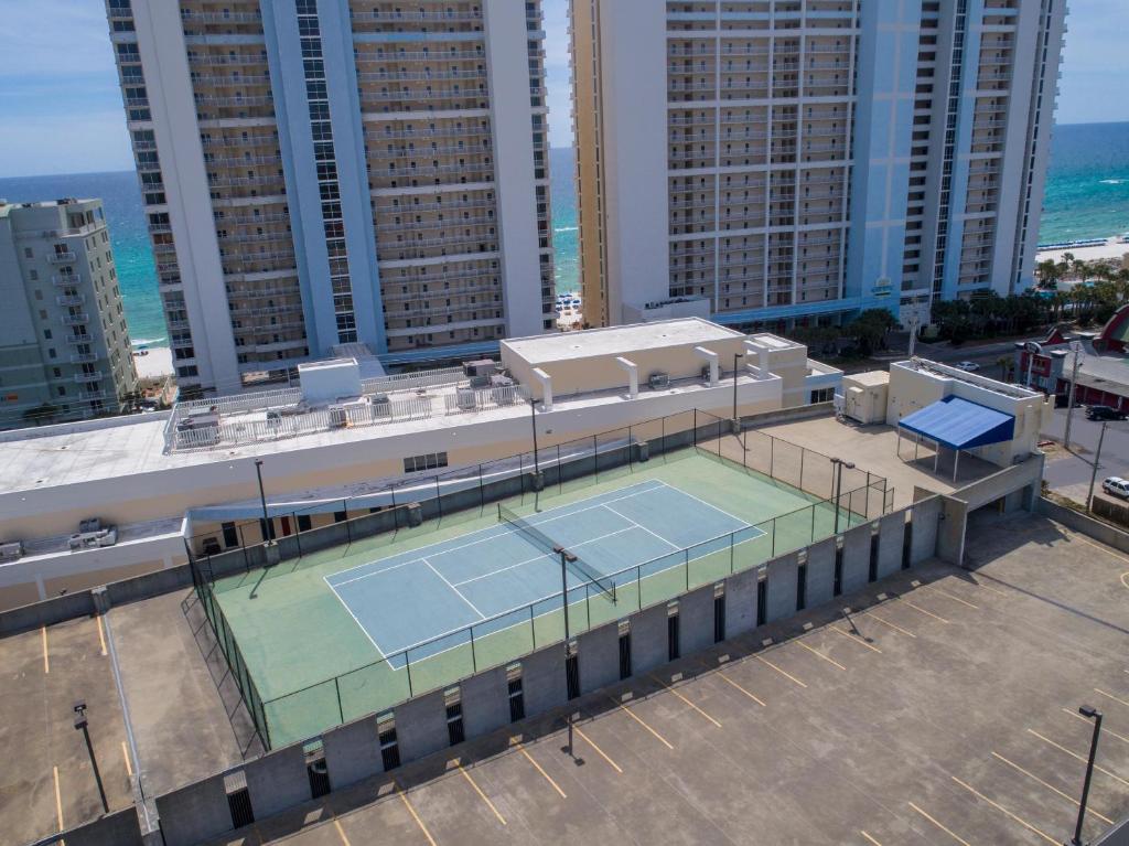 Facilities, Majestic Beach Resort Tower 2 by Panhandle Getaways in Panama City (FL)