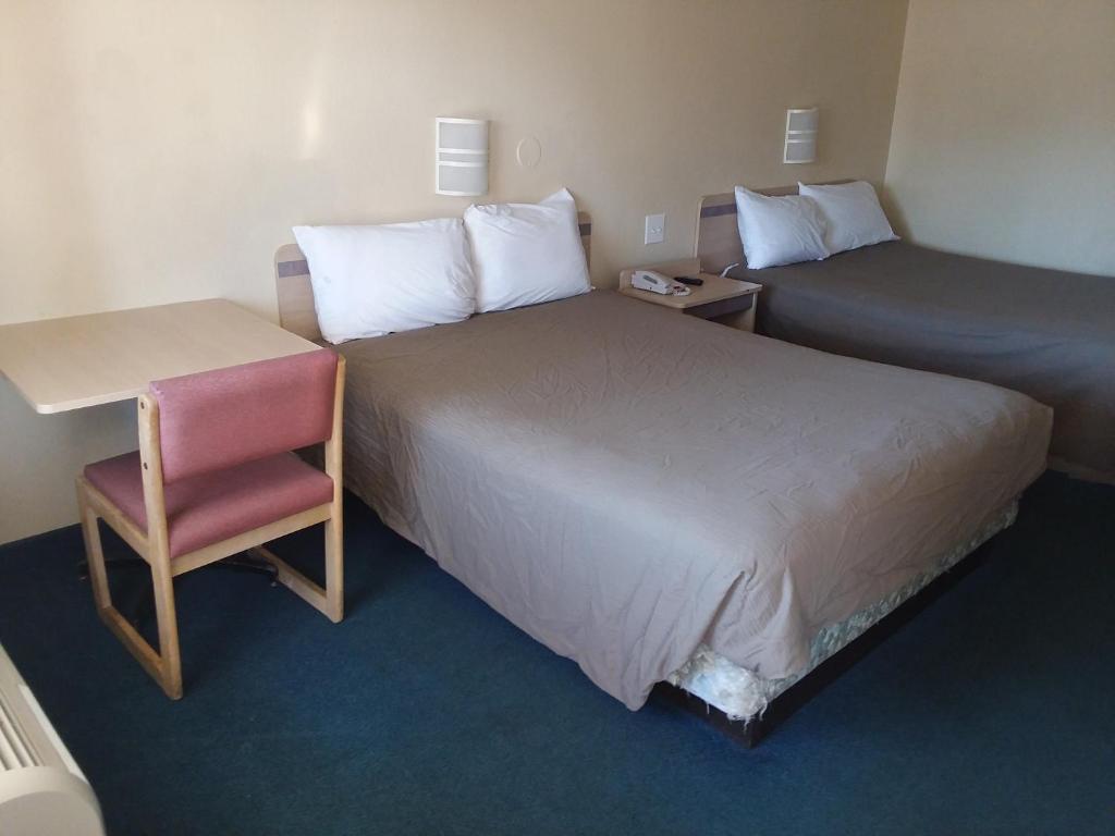 Knights Inn - Burlington, NC photo