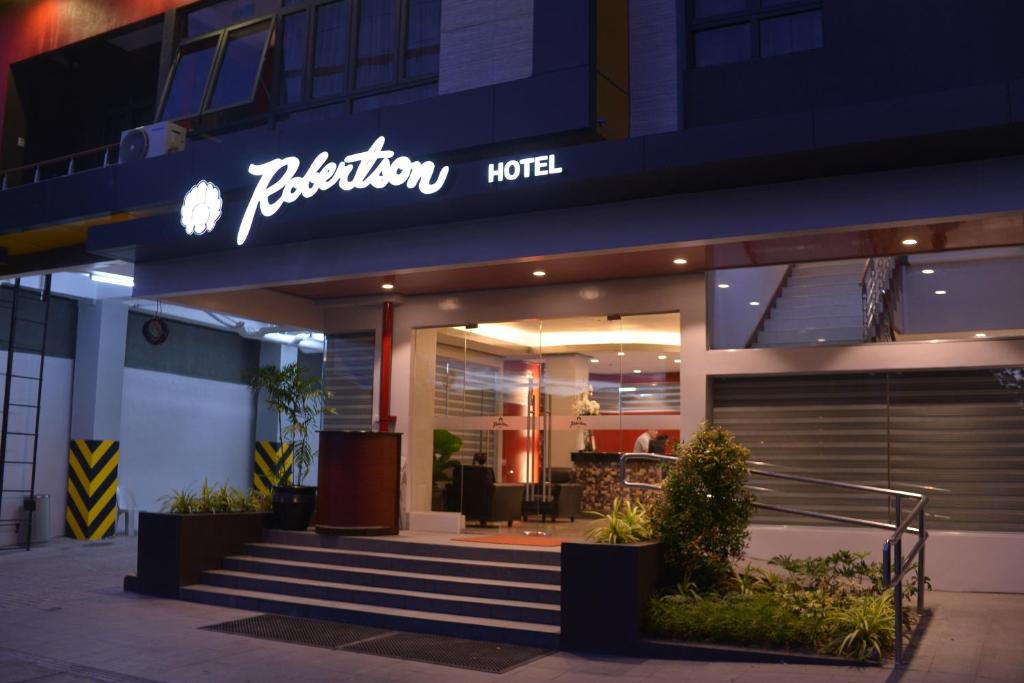 Entrance, Robertson Hotel in Naga City