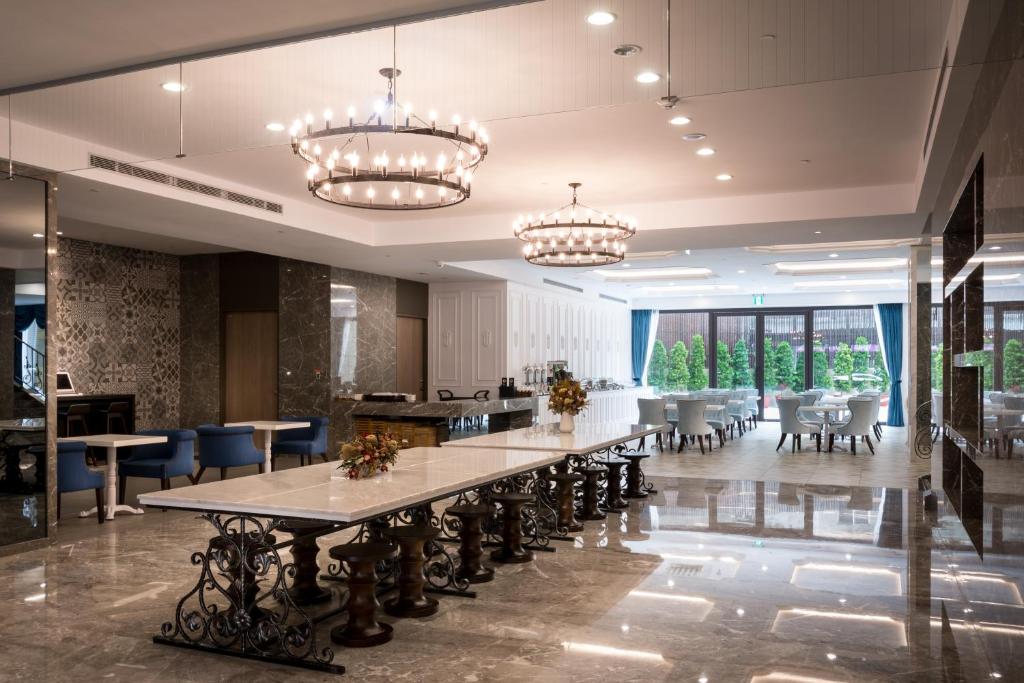 Restaurant, HUA HOTEL in Tainan