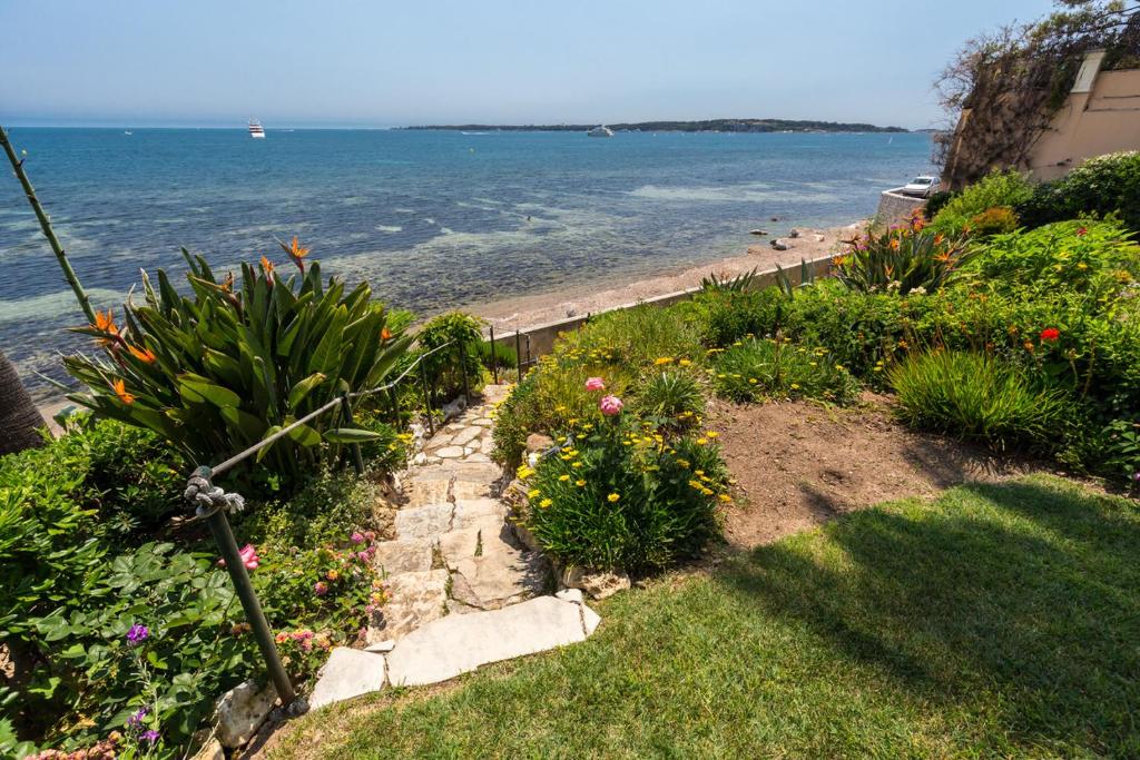 Residence Vue Mer Cannes photo