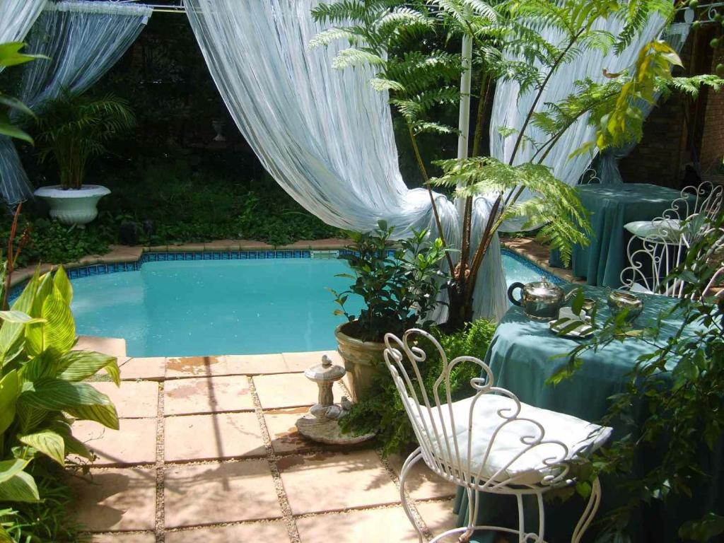 Emerald Guest House Springs photo