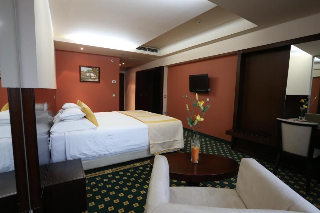 Hotel Zenica photo