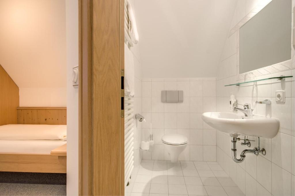 Hotel Gasthof zur Post - 4