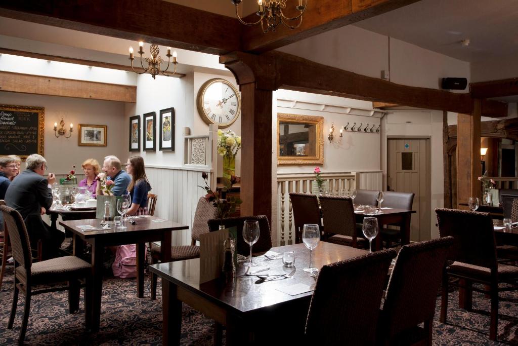 The Dog & Bear Hotel photo 7