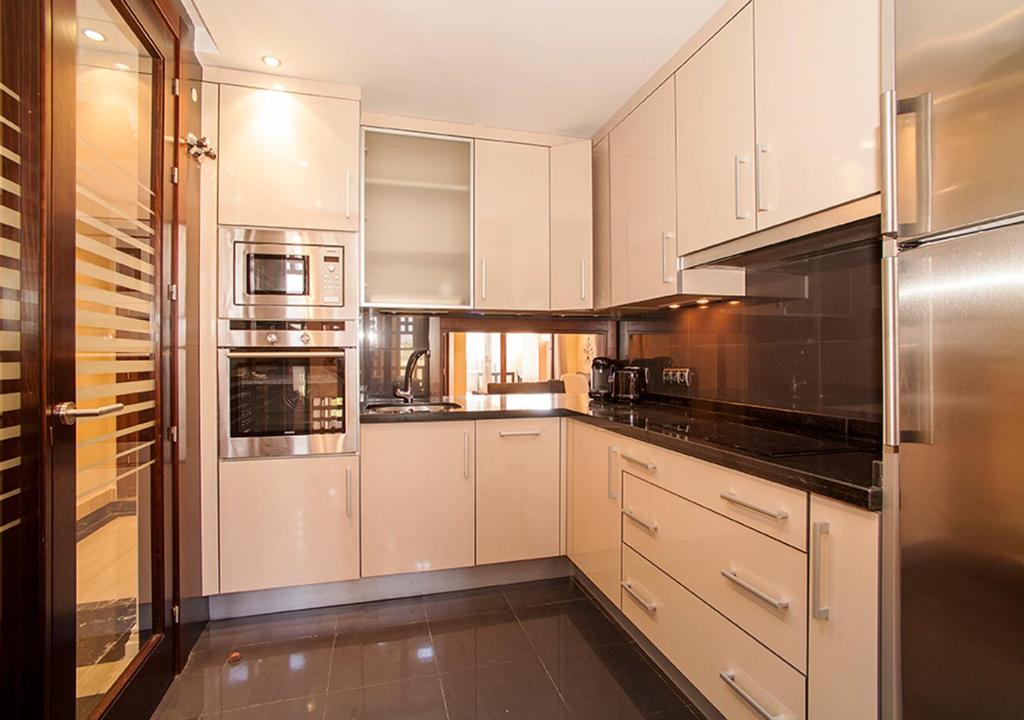 WaterFront Apartment - 3