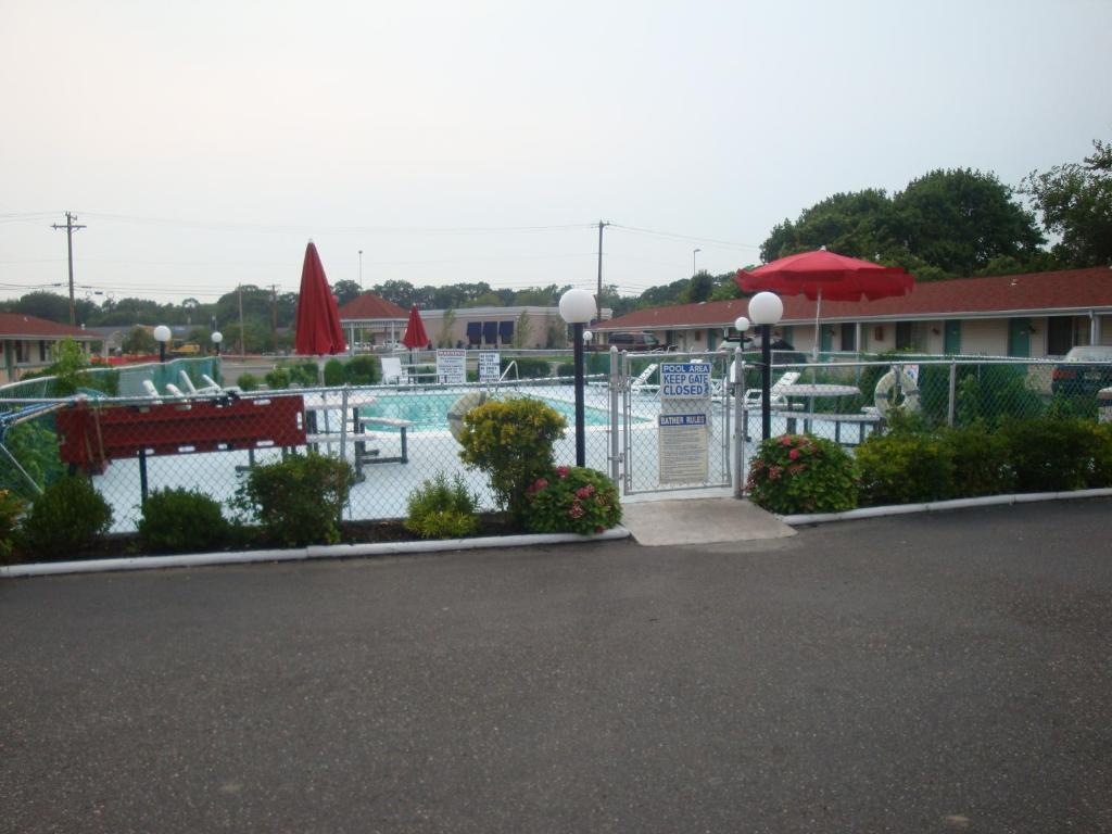 Economy Motel Inn and Suites Somers Point photo