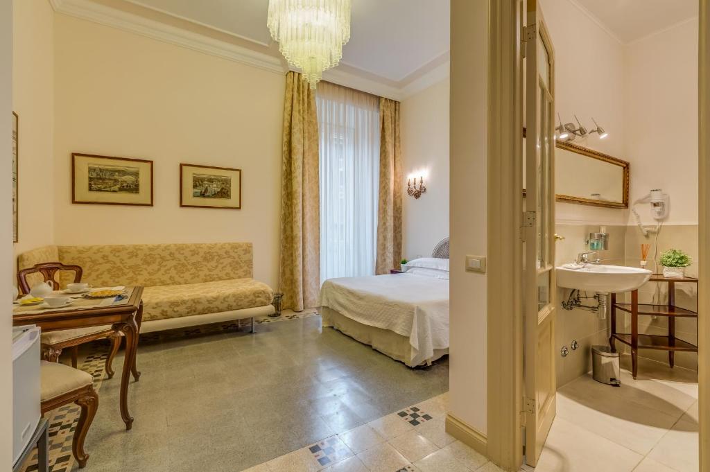 Deluxe Quadruple Room