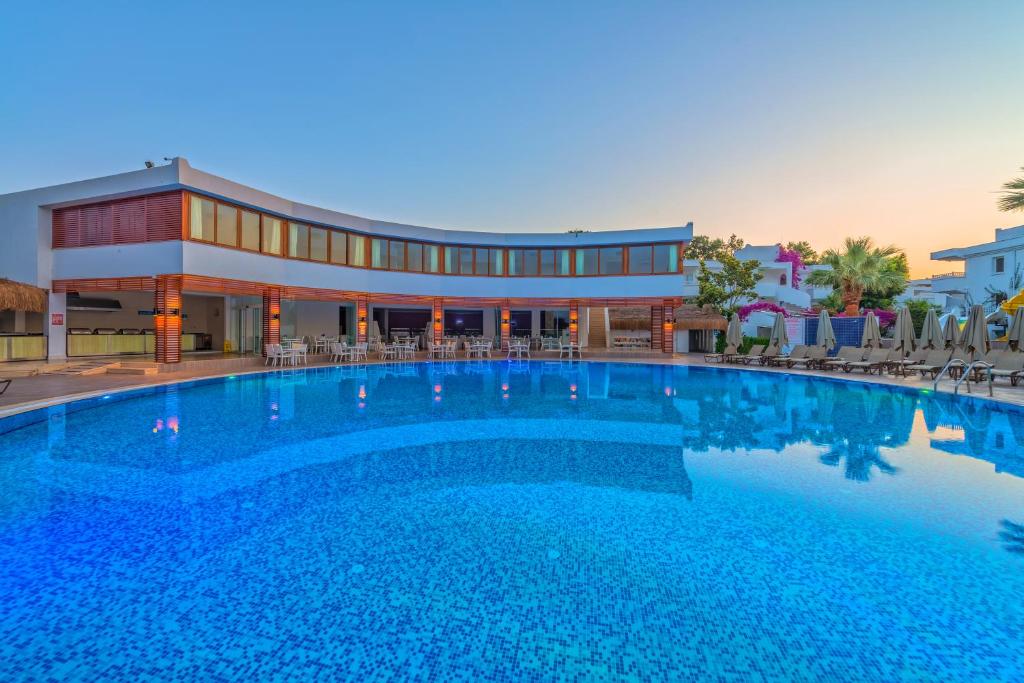 Bendis Beach Hotel