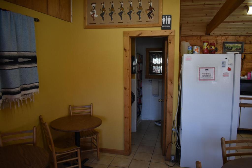 Ute Bluff Lodge, Cabins & RV Park photo
