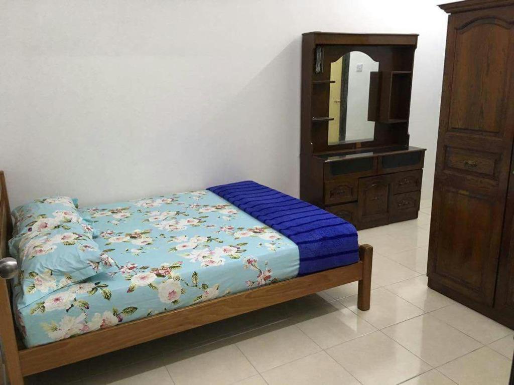 Fahim Homestay Seri Iskandar photo