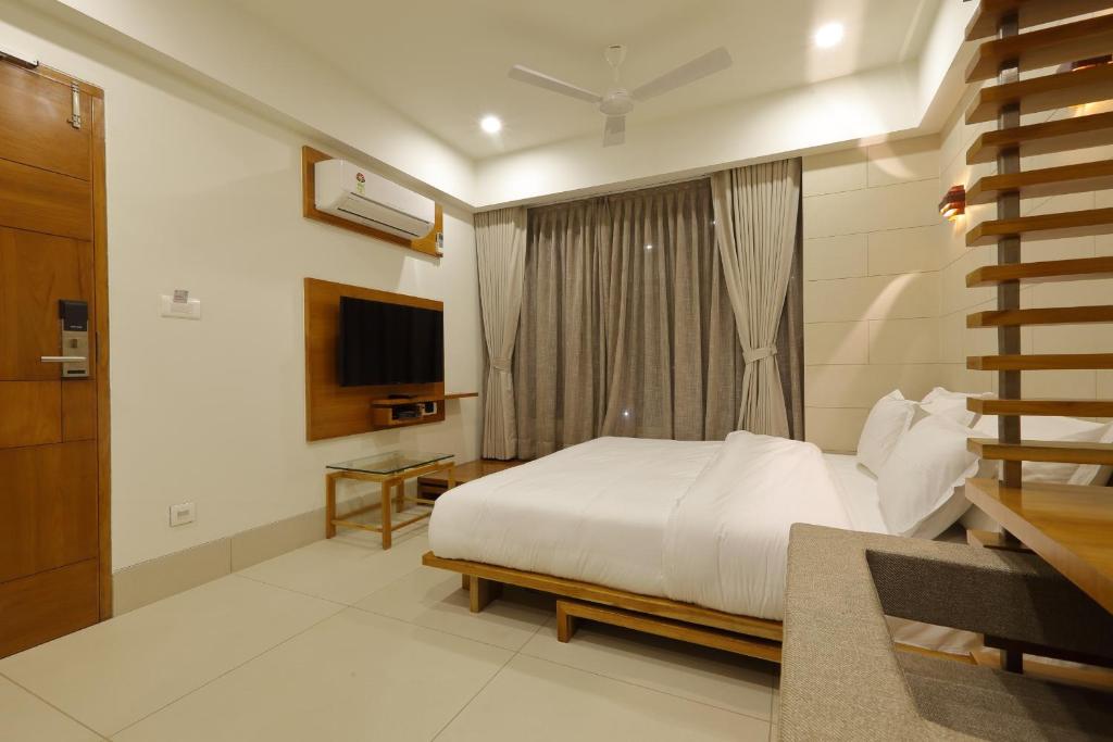 440 a serene stay photo