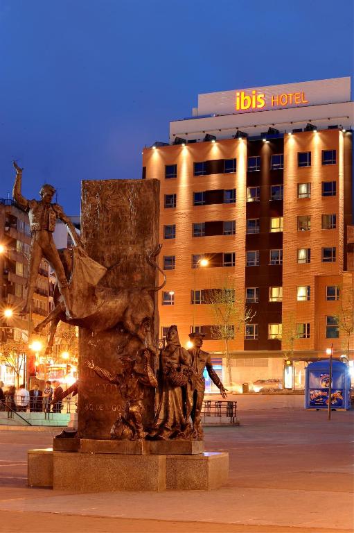 ibis Madrid Centro las Ventas photo