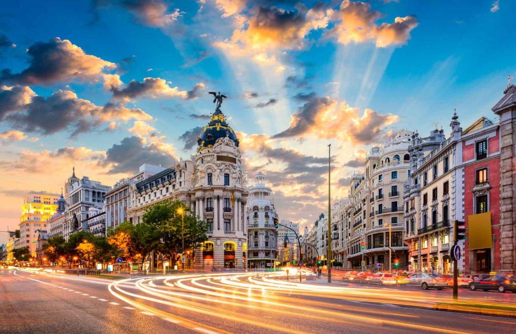 Principe Santa Ana Madrid Centro photo