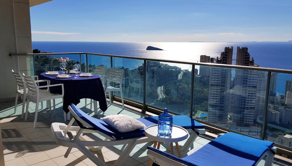 Floor 29 - Two-bedroom apartment with Sea Views, Benidorm