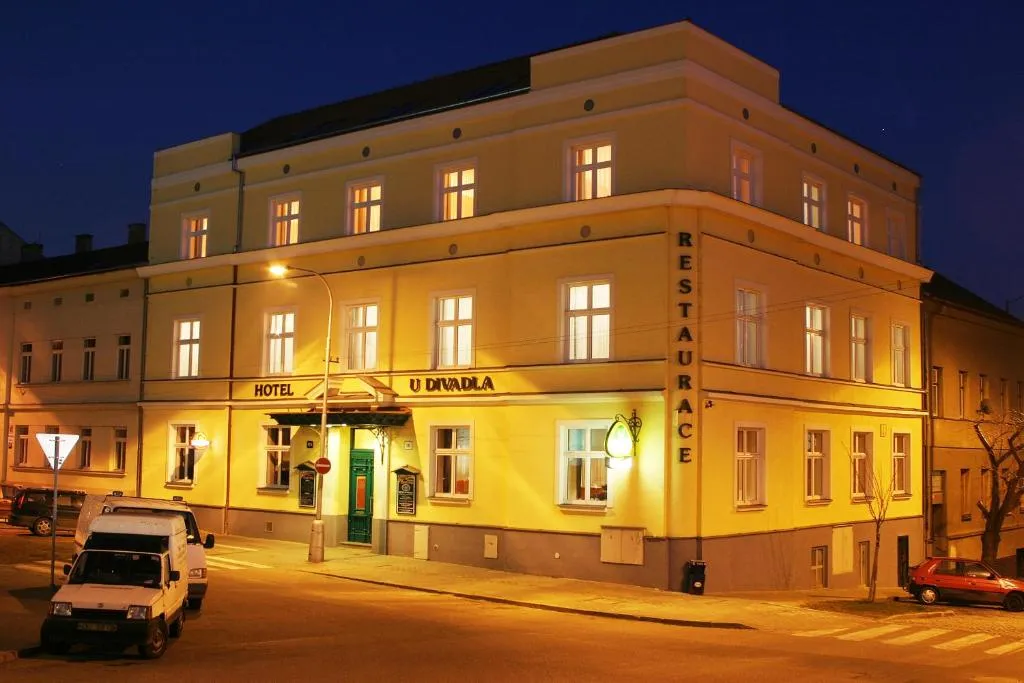 Hotel U Divadla, hotel ve Znojmě