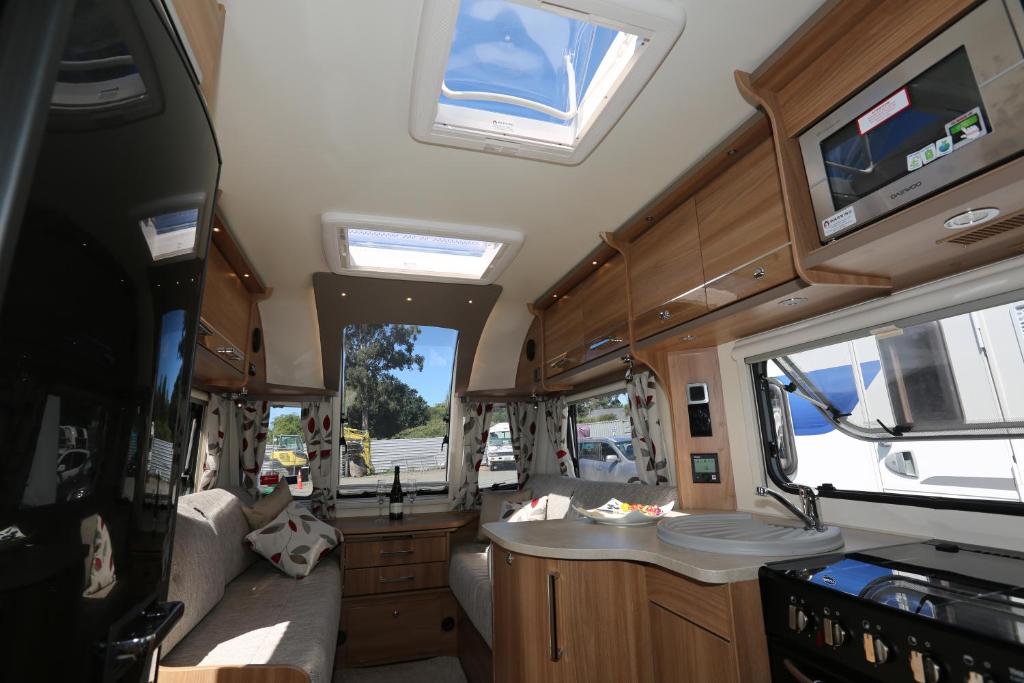 Tekapo Exclusive Lakeside Mobile Home