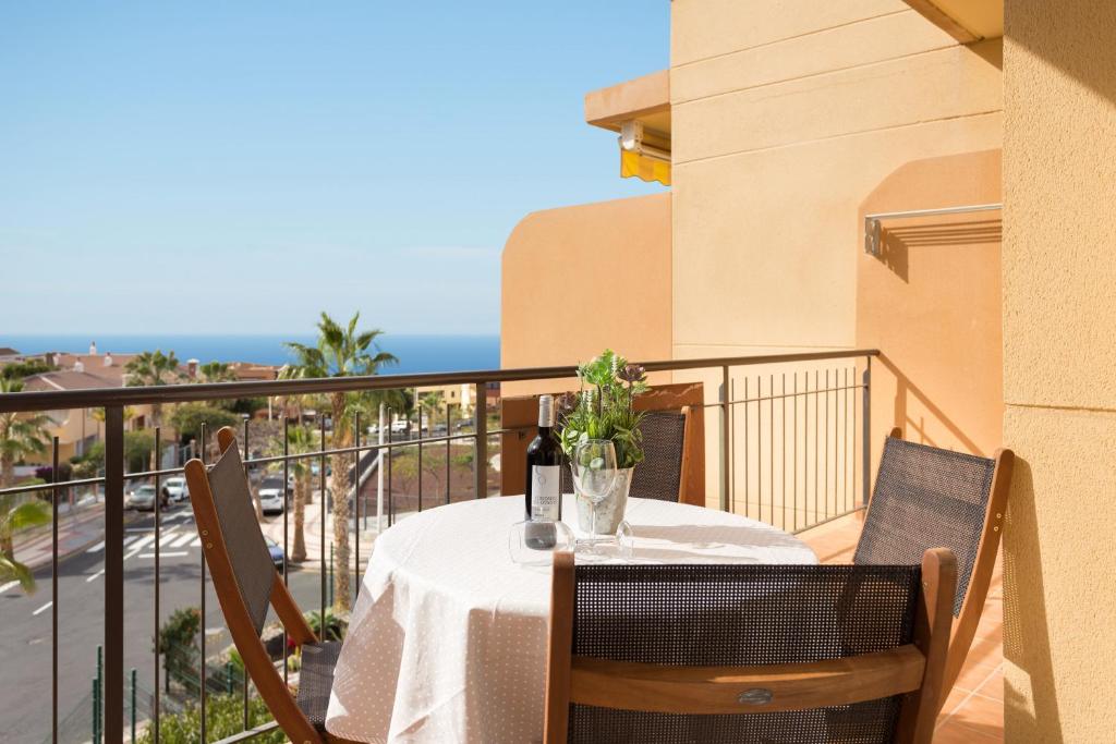 Adeje with pool, sea view and free WIFI - 3