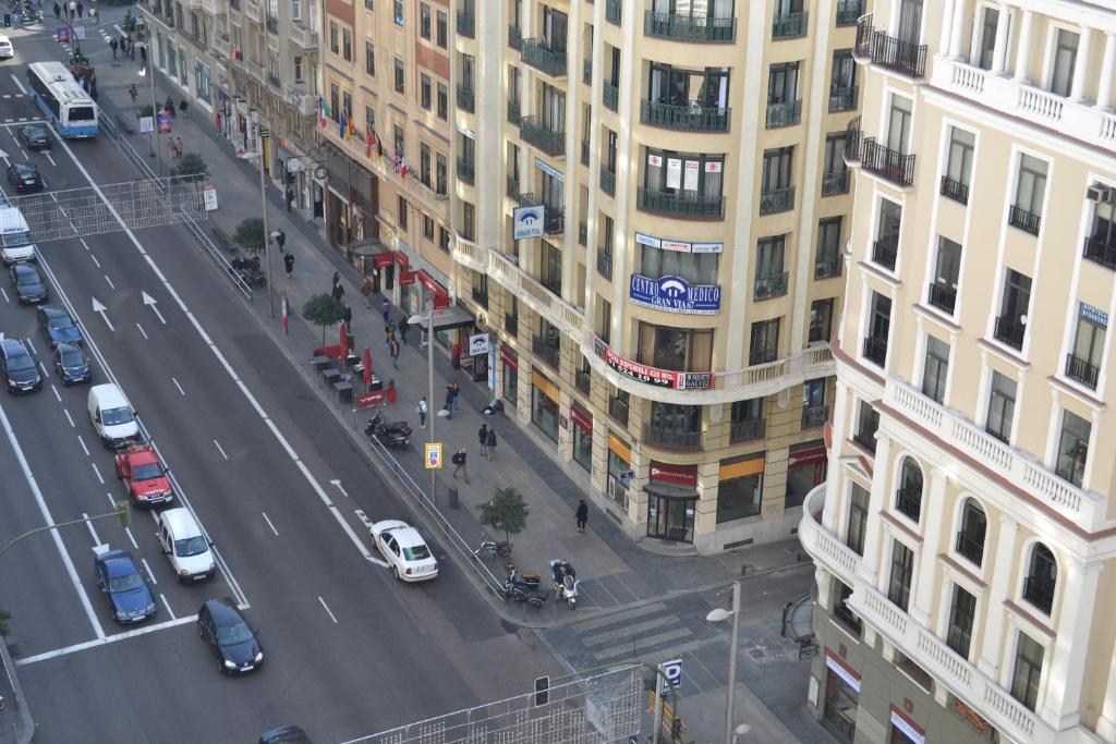 Room Gran Via Apartments photo