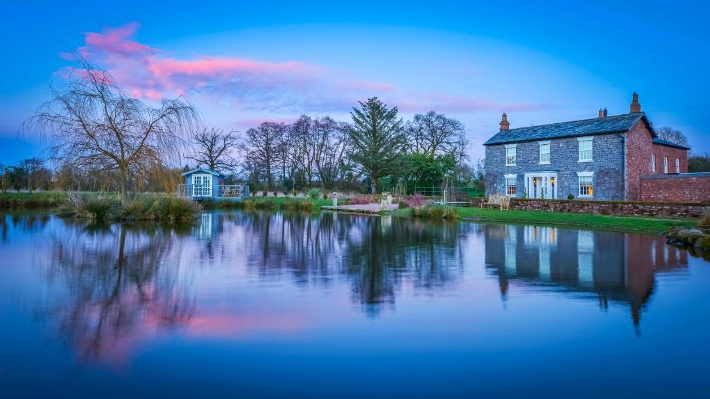 Muddifords Court Country House Devon Guide