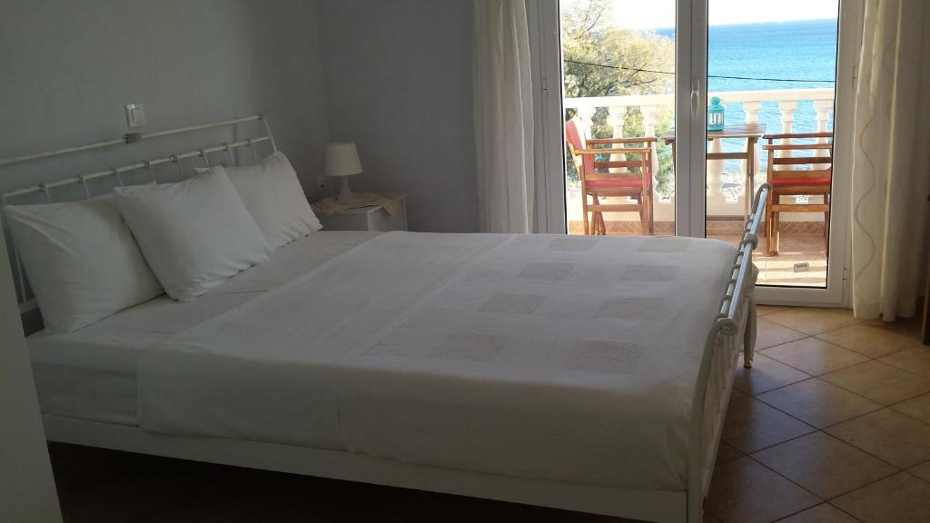 Studio with Sea View, Akti Zaga Apartments in Koroni