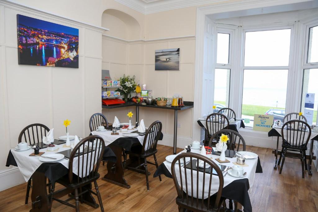 Food and beverages, Riviera Guesthouse in Whitby