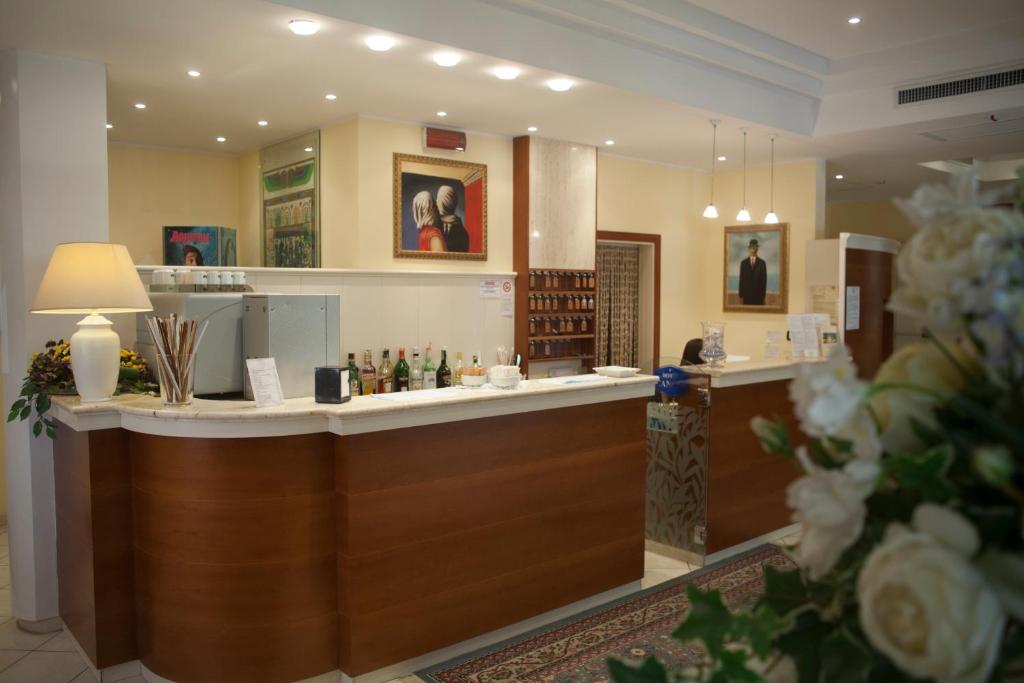 Hotel Cannes - in pieno centro - 2