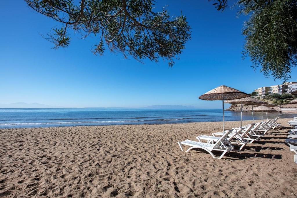 Aria Claros Beach & Spa Resort – All Inclusive 24H — Beach in Özdere, Izmir