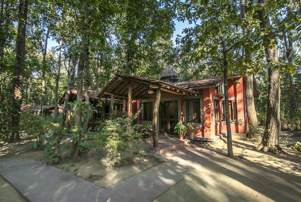 Kanha Jungle Lodge — Hotel in Kanha