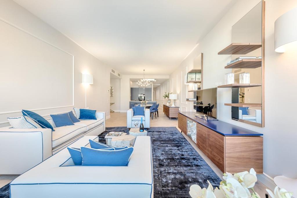 Luxury Blue River by Mmega - 3