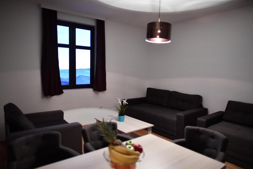 Dvori Apartments 8C - 2