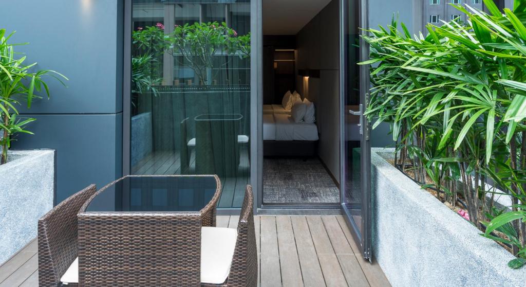 Balcony/terrace, Oakwood Bencoolen Singapore in Singapore