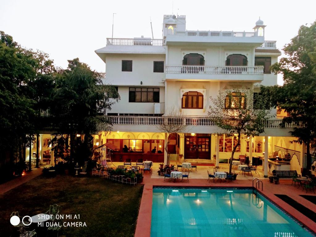 Hotel Meghniwas photo