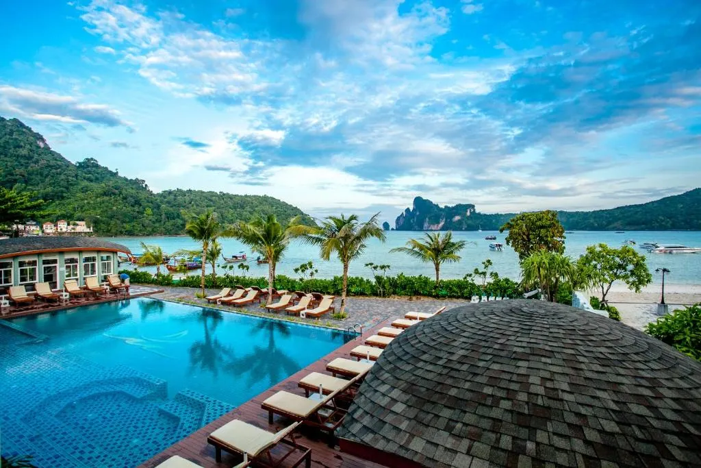 Phi Phi Harbour View Hotel-SHA Extra Plus, hotel in Phi Phi Don