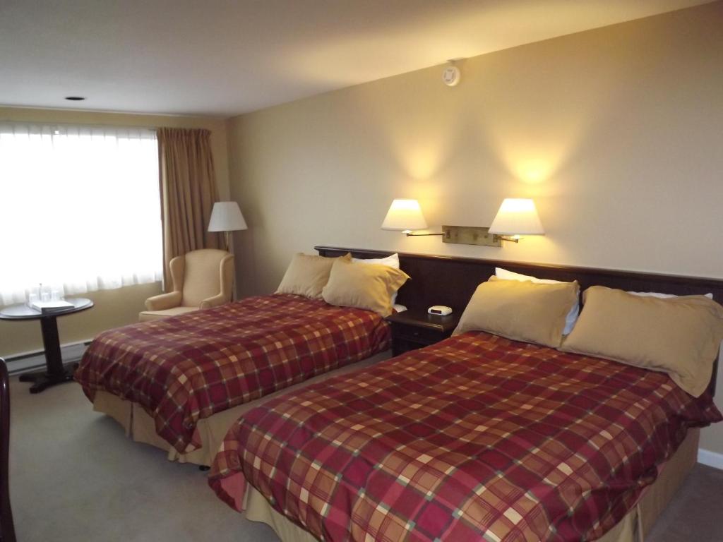 The Pacific Inn photo