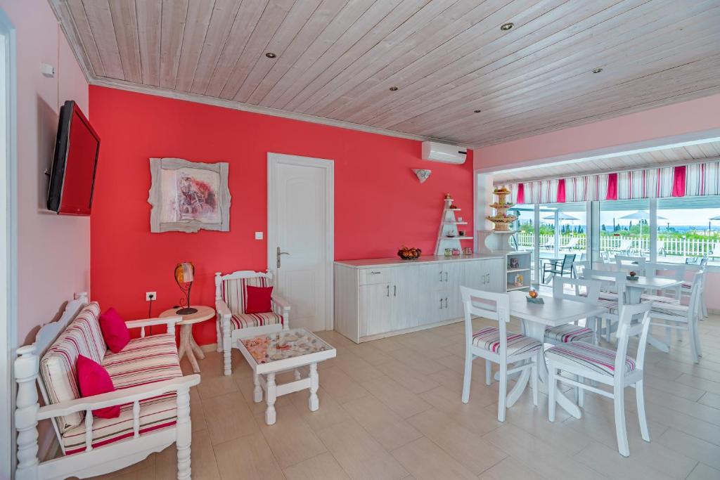 Leonidas Resort photo